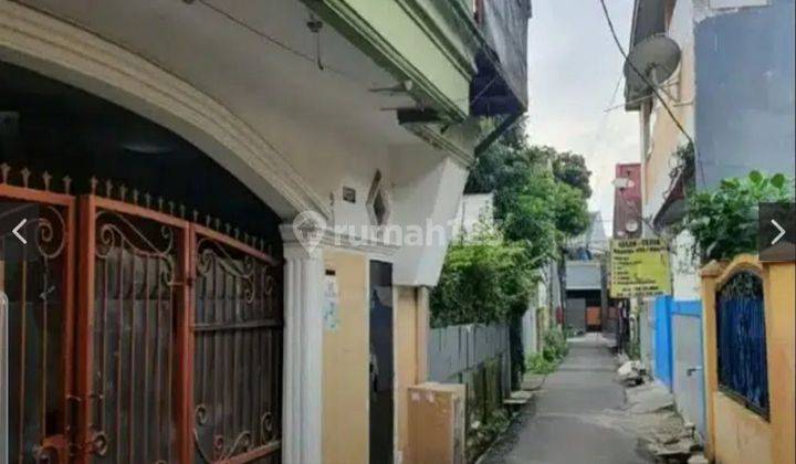 Di jual rumah Kost di Menteng atas 2