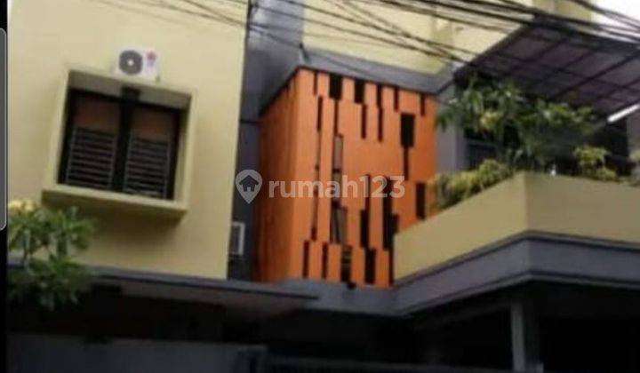 Di jual rumah Mewah di Tebet Asem baris 1