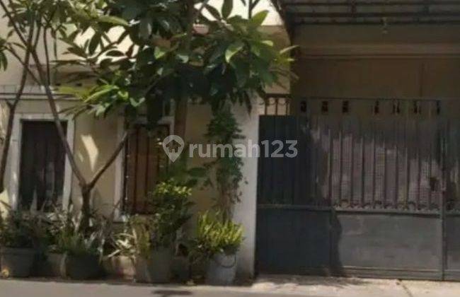 Di jual rumah Bagus Akses Mobil di Kalibata 1