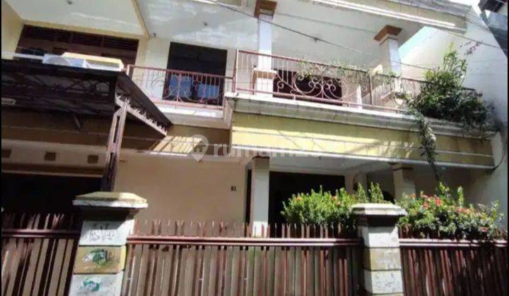 Di jual rumah Kost di Kemanggisan 1