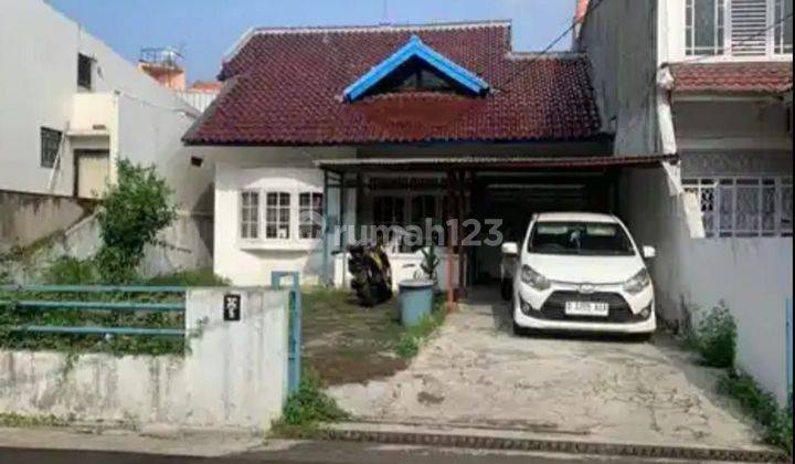 Di Jual Rumah Luas Di Kebayoran Lama 1