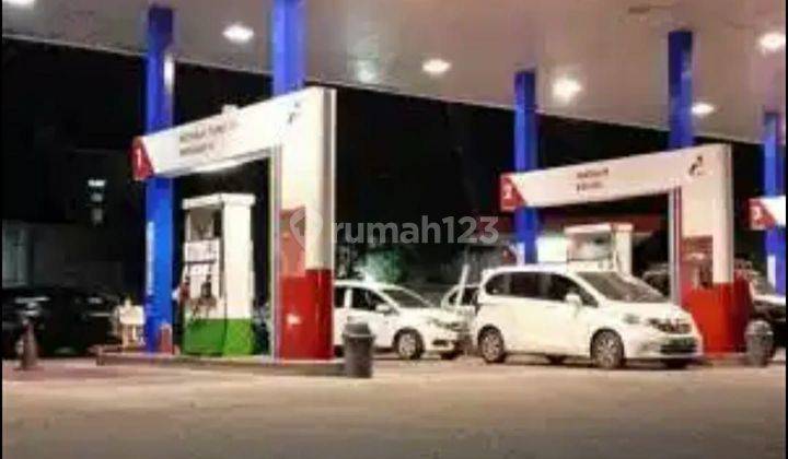 Di POM Bensin Di Lebak Bulus Karang Tengah 2