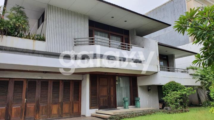 Rumah Komersil di Puri Indah