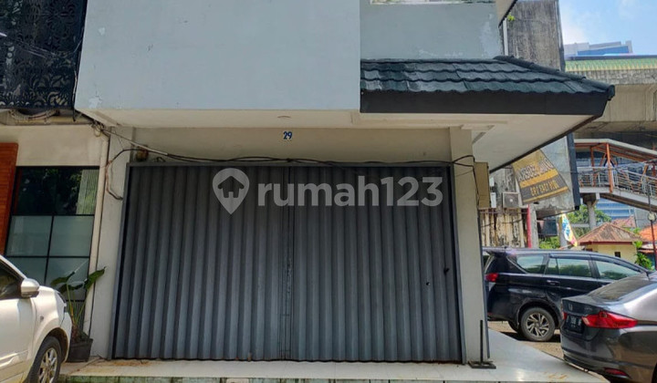 Kebayoran Baru Ruko Hook 3,5 Lantai