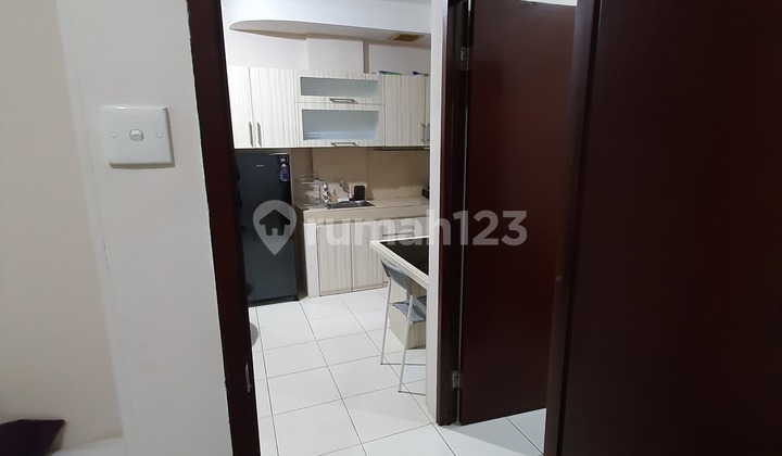 Rent 2 Bedroom Furnished Ready-to-Occupy Mediterranean Garden 2 Central Park Apartment West Jakarta 2