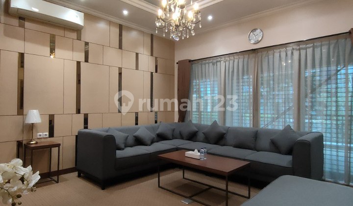 Jual Ruko GSA Strategis 4,5 Lantai Furnished Di Central Park Jakarta Barat