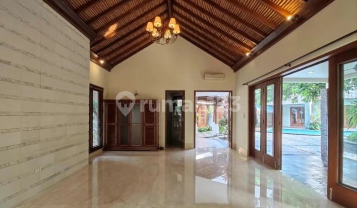 Luxurious Spacious Elegant Tropical House in Cilandak, South Jakarta 2