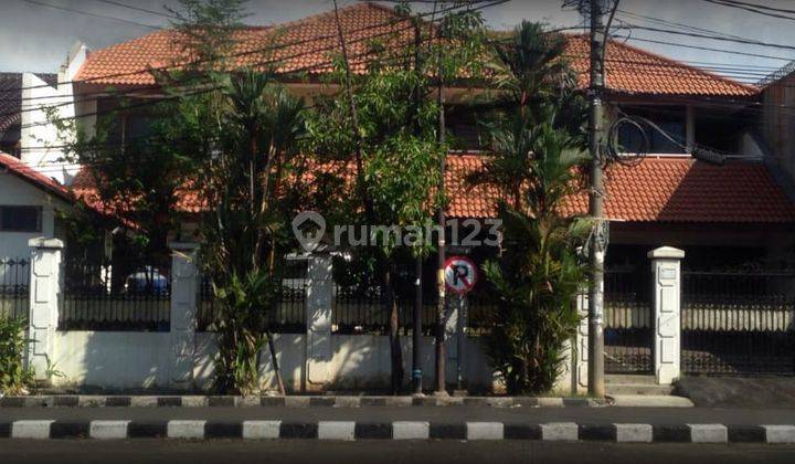 Rumah Cantik 1,5 Lantai Terawat Siap Huni Karmel Raya Kebon Jeruk 1