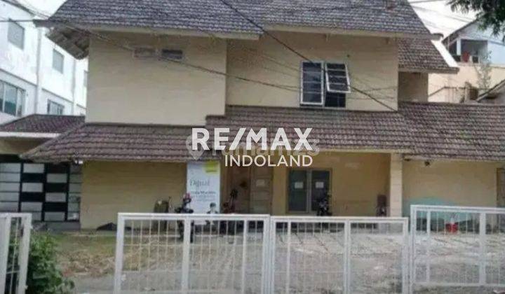 Jual Rumah 2 Lantai Strategis Pinggir Jalan Kemang Timur Raya 1