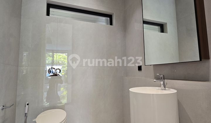 Rumah Minimalis Tropical 2 Lantai Siap Huni Kemang Selatan Jakarta Selatan 2