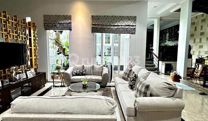 Rumah Cantik 3 Lantai Siap Huni di Permata Buana Jakarta Barat Rumah Cantik 3 Lantai Siap Huni di Permata Buana Jakarta Barat