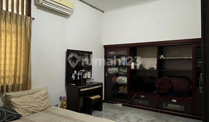 For Sale Strategic 2-Story House in Taman Kebon Jeruk Intercon, Kebon Jeruk, West Jakarta 2