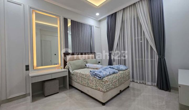 For Sale Brand New 2.5 Story Ready-to-Occupy House in Greenlake City Tangerang 2