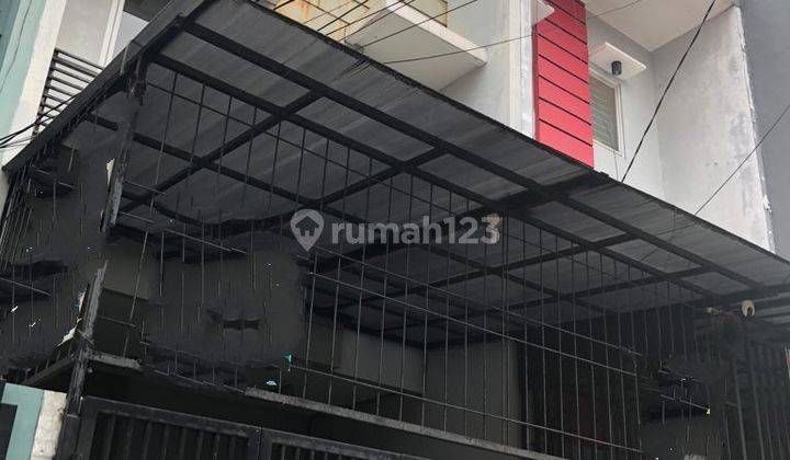 Dijual Rumah 3 Lantai Area Duri Kepa Jakarta Barat 1