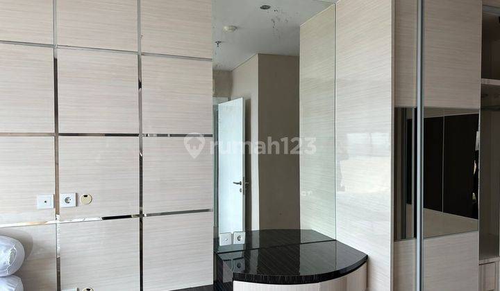 kan Apartemen Central Park Furnished