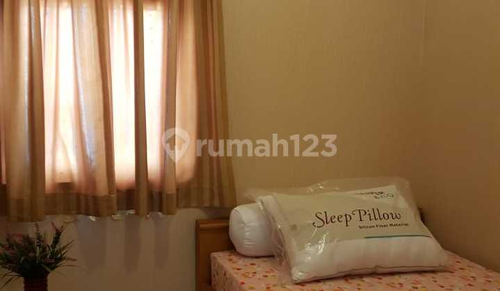 kan Apartemen Mediterania 2 BR Furnish