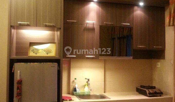 kan Apartemen Mediterania 2 BR Furnish