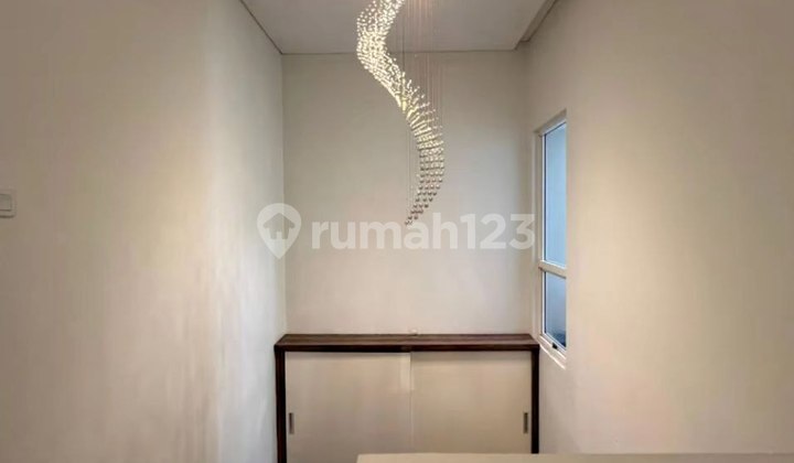 Beautiful 2-Story Fully Furnished House in Serenia Hills Complex, Lebak Bulus 2