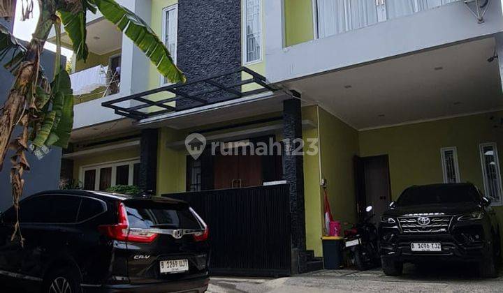 Dijual Rumah Mewah 3 Lantai Di Jl Dukuh Ceger Taman Mini Indonesia Indah (tmii) Jakarta Timur 1