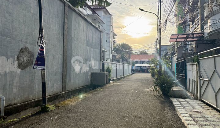 Dijual Cepat Rumah Strategis di Tanjung Duren, Dekat Kampus dan Area Kost. 2