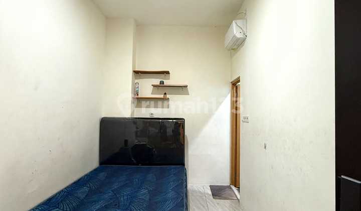 For Sale, Active Boarding House, Ideal for Investment, Strategic Location in Tomang. 2