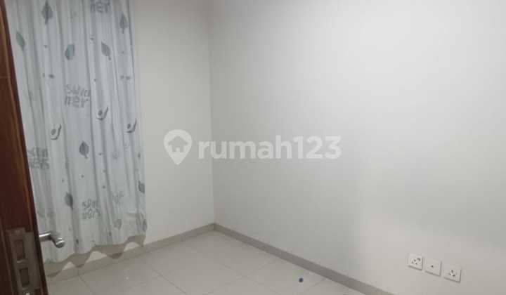 Exclusive 3 Bedroom Apartment Vittoria Residence Strategic Location Daan Mogot 2