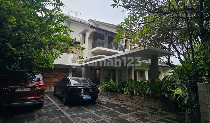 Dijual Rumah Mewah Jl. Darmawangsa, Kebayoran Baru Dijual Rumah Mewah Jl. Darmawangsa, Kebayoran Baru