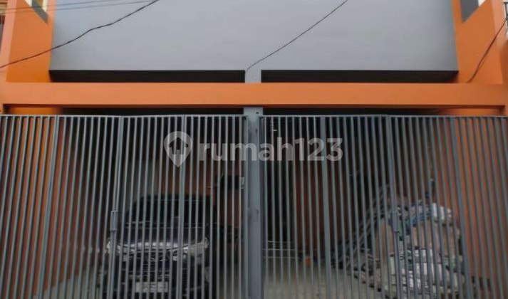 New 3-Storey House for Sale in Strategic Tanjung Duren Location