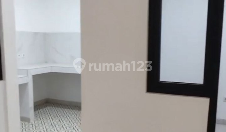 New 3-Story House in Strategic Location Rawa Belong, Kemanggisan 2