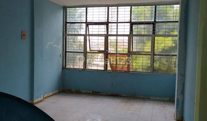 Jual Murah Ruko Komplek 3 Lantai Bagus Unfurnished 2