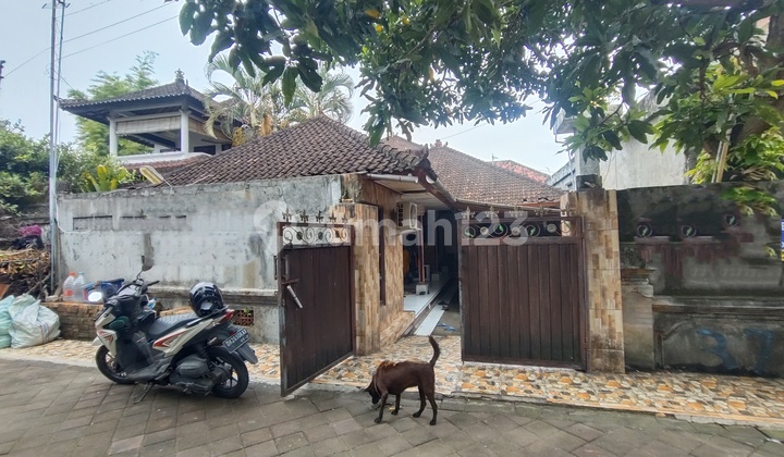 Land With Building For Rent(Disewakan Tanah Ada Bangunan) 2 Are di Kerobokan