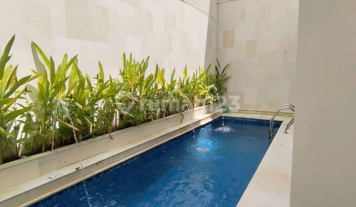 Villa Cluster For Rent 3 Bedrooms At Kerobokan,Near Seminyak,Umalas