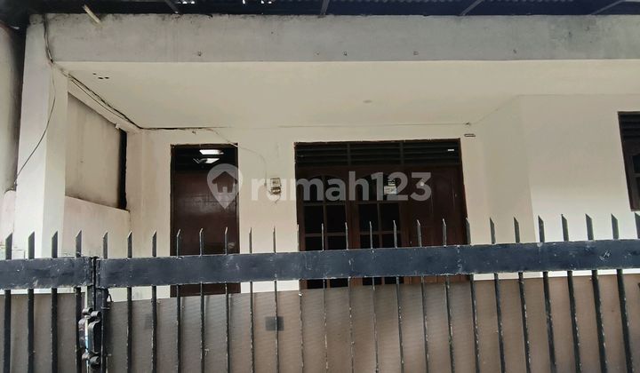 Rumah bisa Kantor dan Mess di Tebet Rumah bisa Kantor dan Mess di Tebet