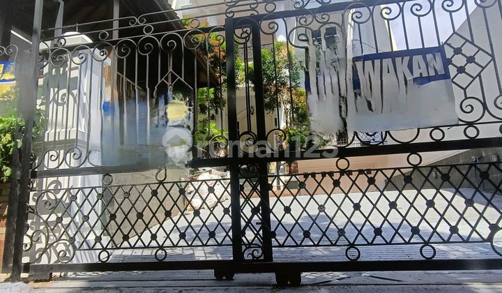 Rumah Mewah Akses Jalan Lebar di Tebet Rumah Mewah Akses Jalan Lebar di Tebet