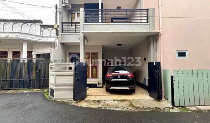 Rumah Minimalis di Tebet