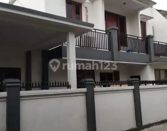 Rumah Siap Huni 2 Lantai Jalan 2 Mobil Rumah Siap Huni 2 Lantai Jalan 2 Mobil