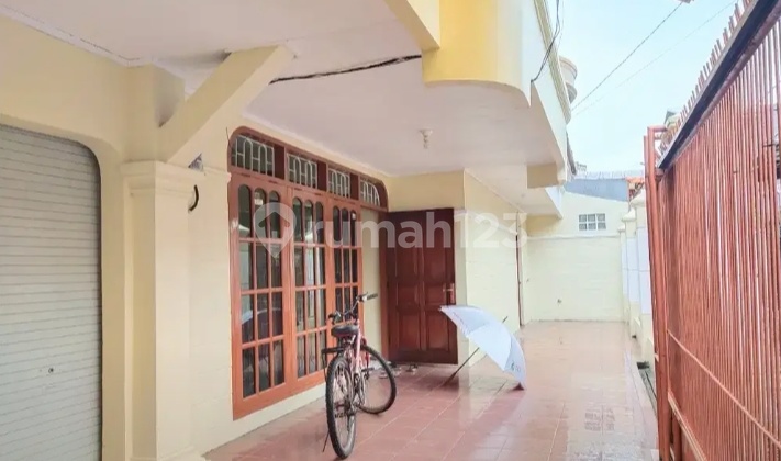 Rumah Luas di Tebet Hunian Nyaman 2