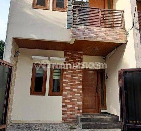 Rumah Minimalis 3 Kamar di Tebet 2