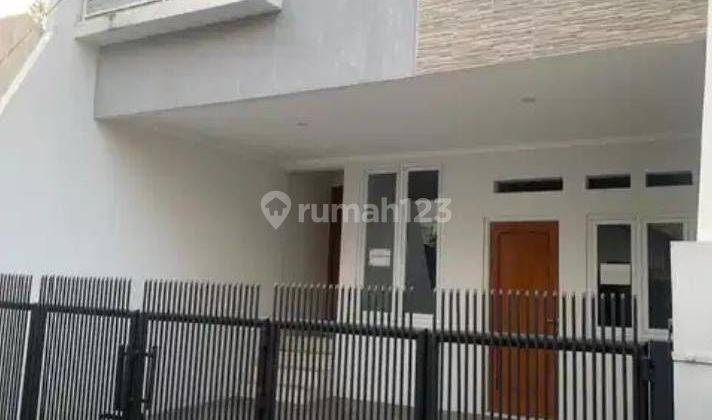 Rumah Baru 2 Lantai Di Tebet 2