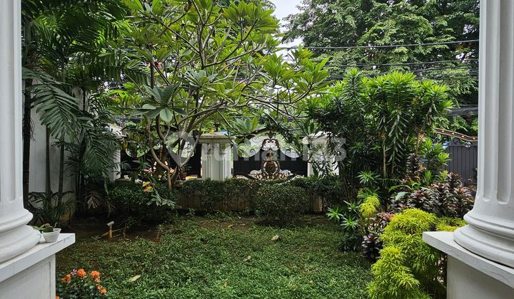 For Sale | Rumah Di Tebet Ada Swimming Pool 2