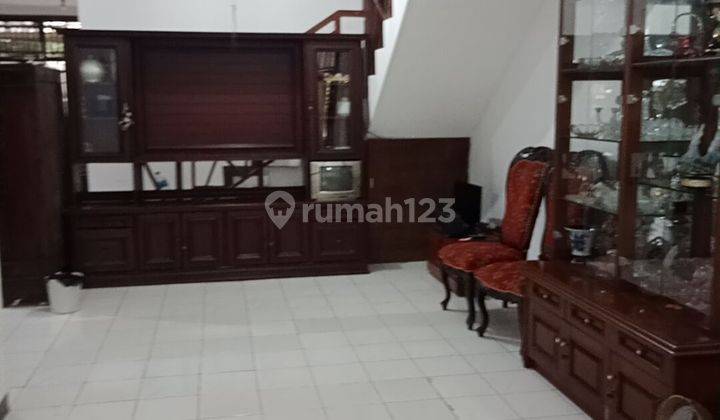 Rumah Nyaman Dan Asri Di Mampang  2