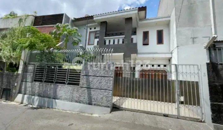 Rumah 2 Lantai Bagus Di Tebet