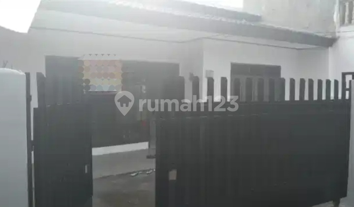 Rumah Sudah Renovasi Siap Huni di Tebet 2