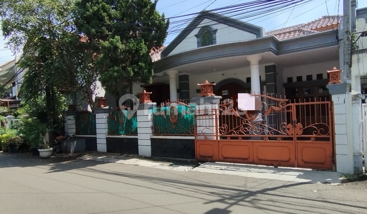 Rent - House with Wide Road Access in Tebet Rent - House with Wide Road Access in Tebet