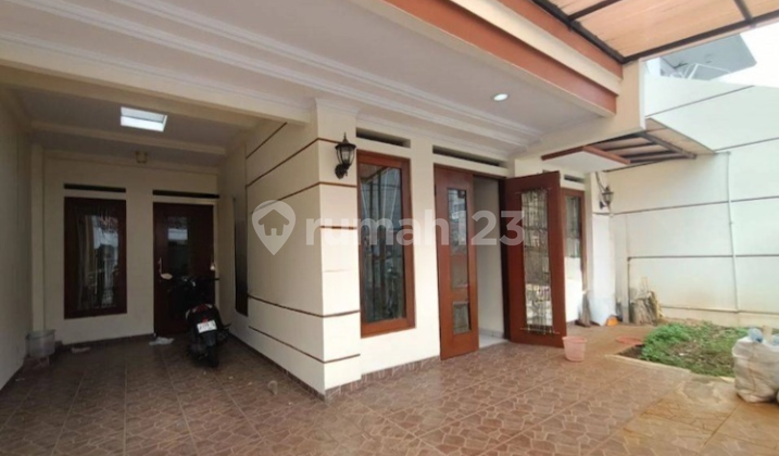 Rumah 2 Lantai Modern di Tebet 2