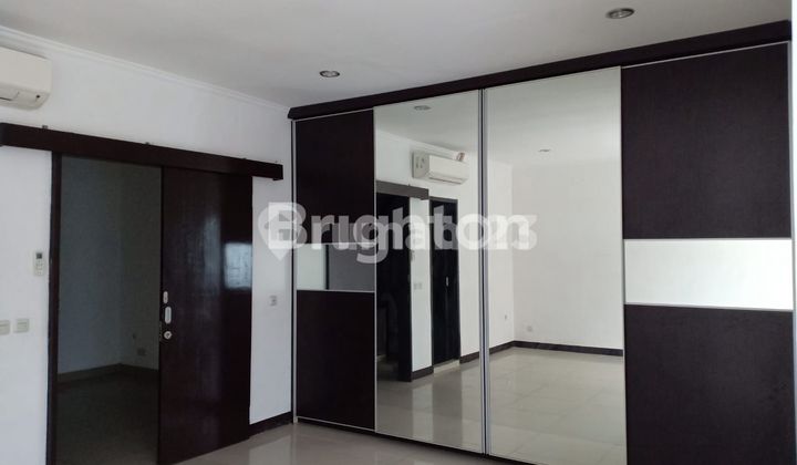 Rumah bagus 3lt Green ville dalam kompleks  1