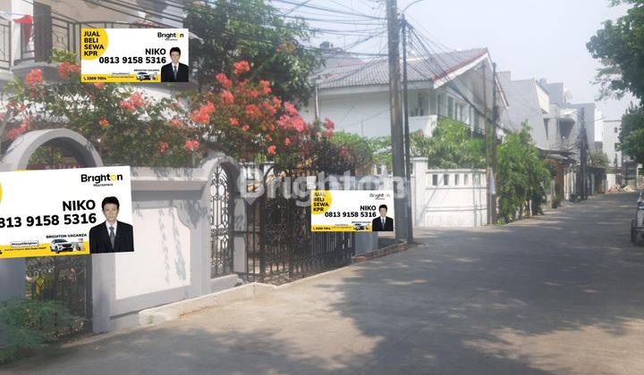 Rumah bagus 2lantai,lb 350m2,shm,jalan 2mobil,garasi 2mobil,selangkah pasar dan maoll,Cocok kantor,kos2an dll 2