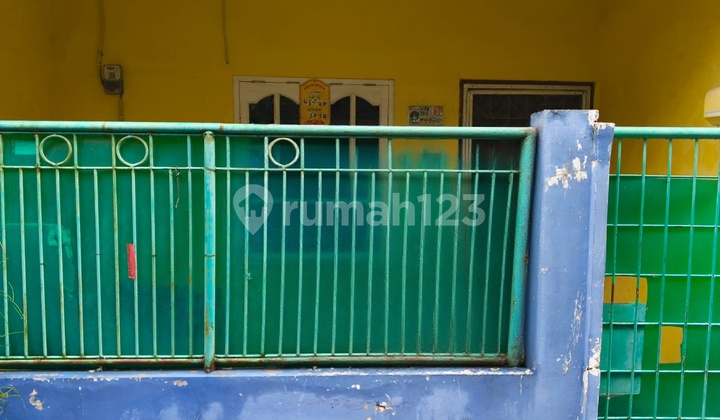 Nice 2-story House near Central Park Mall, Tanjung Duren Motor Road. Nice 2-story House near Central Park Mall, Tanjung Duren Motor Road.