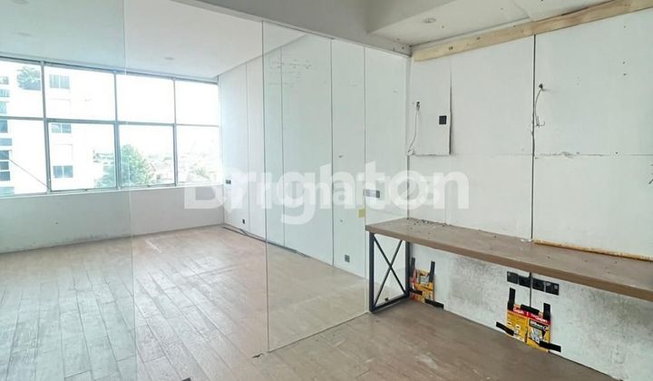 Nice 4-story shophouse, Kedoya Raya 2