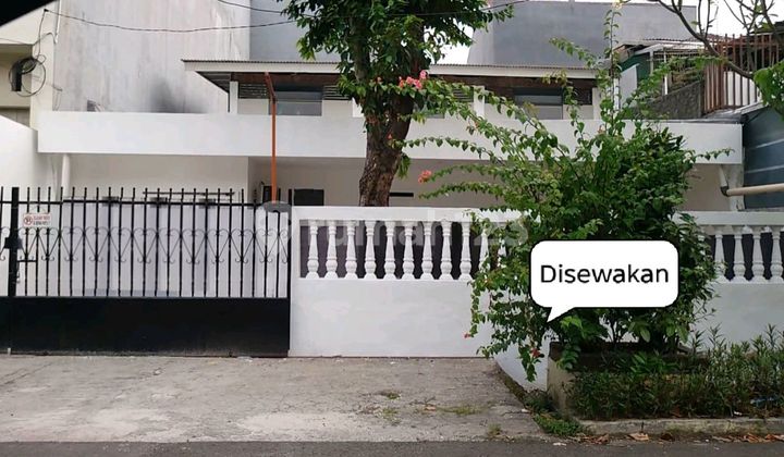 Rumah Bagus 11/2 LT Siap Huni Jalan 2Mobildekst Central Park Mall Tanjung Duren 2